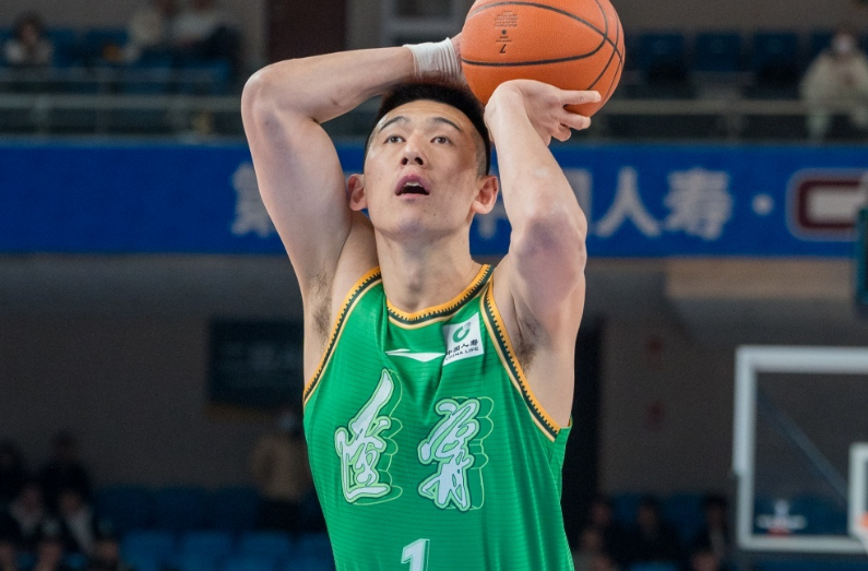 博鱼体育登录入口-辽宁42分大胜送四川35连败创纪录 付豪前7中7莱迪首秀14分